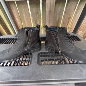 Karl Lagerfeld Lace-Up Chukka Black Suede Leather Boots sz10